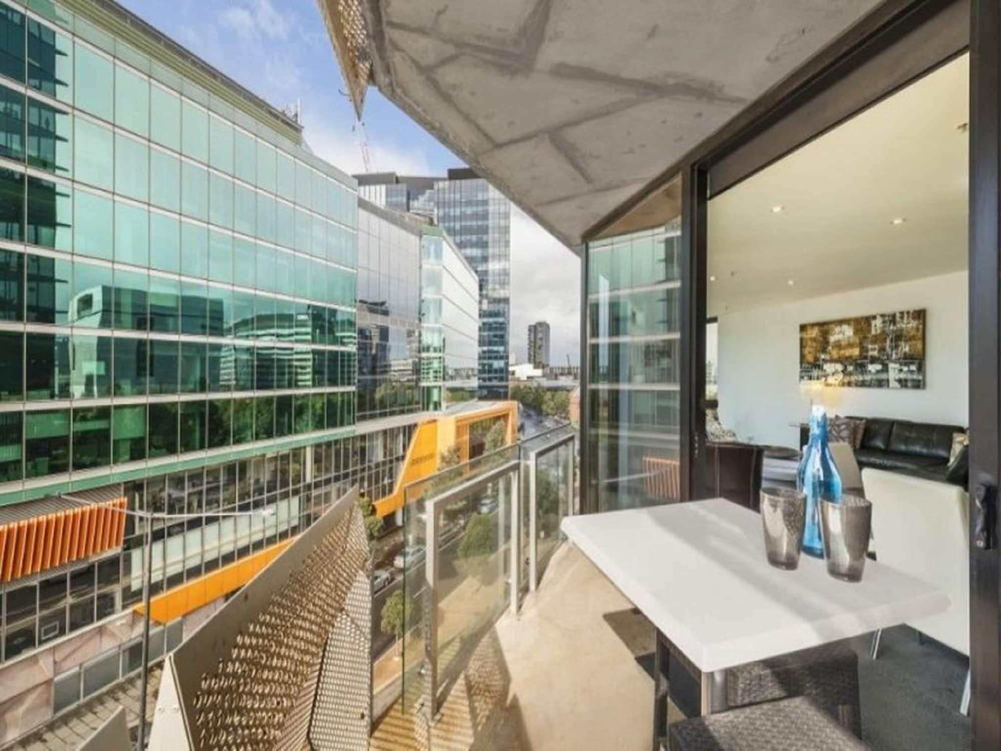 Docklands Executive Apartments - Melbourne Exterior photo